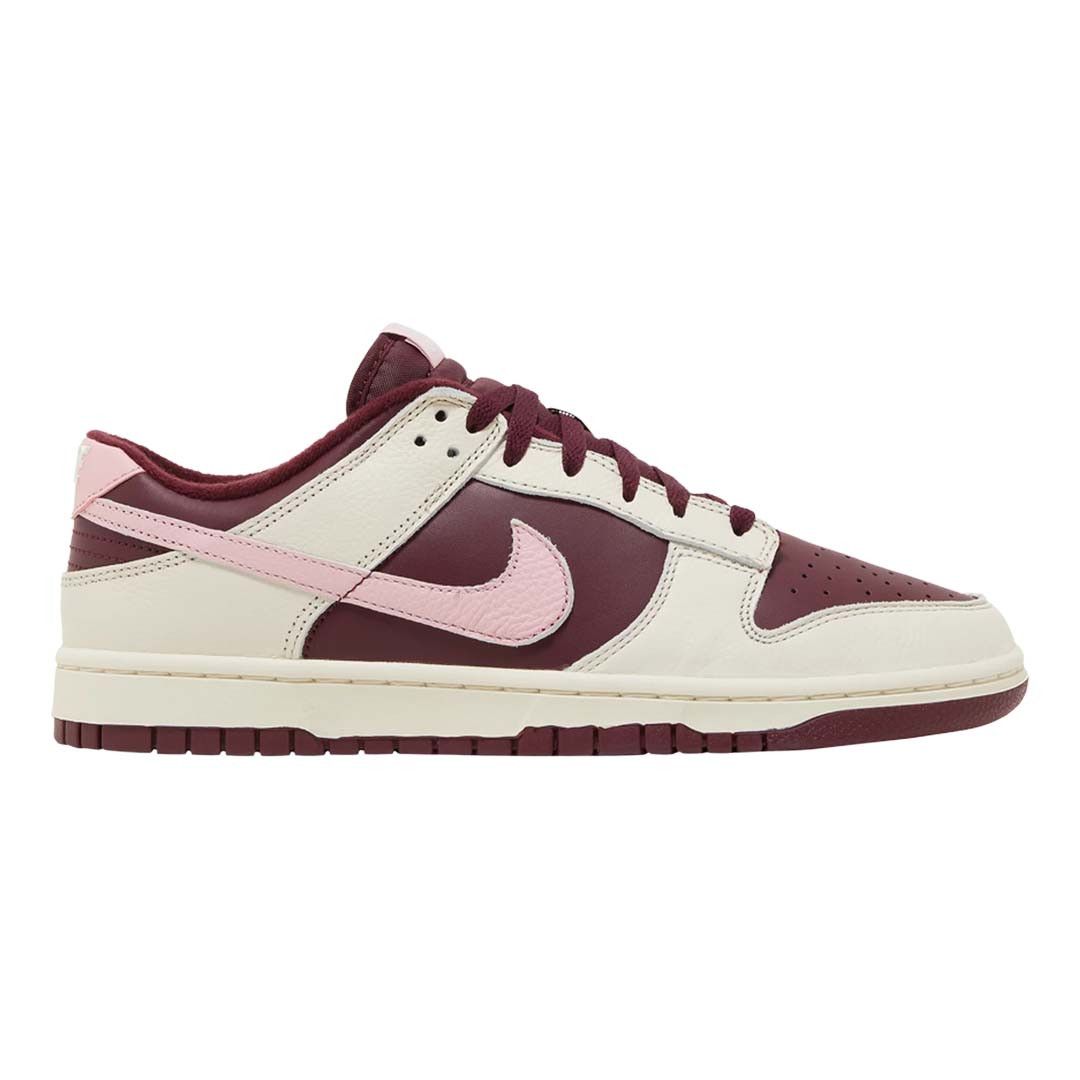 Nike Dunk Low Premium 'Valentine's Day' Size US 14 / EU 47 - 2 Thumbnail