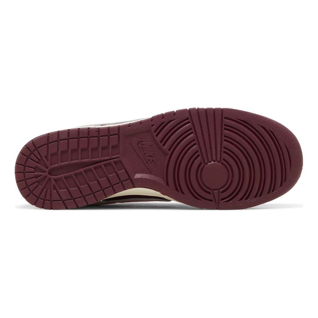 Nike Dunk Low Premium 'Valentine's Day' Size US 14 / EU 47 - 3 Thumbnail
