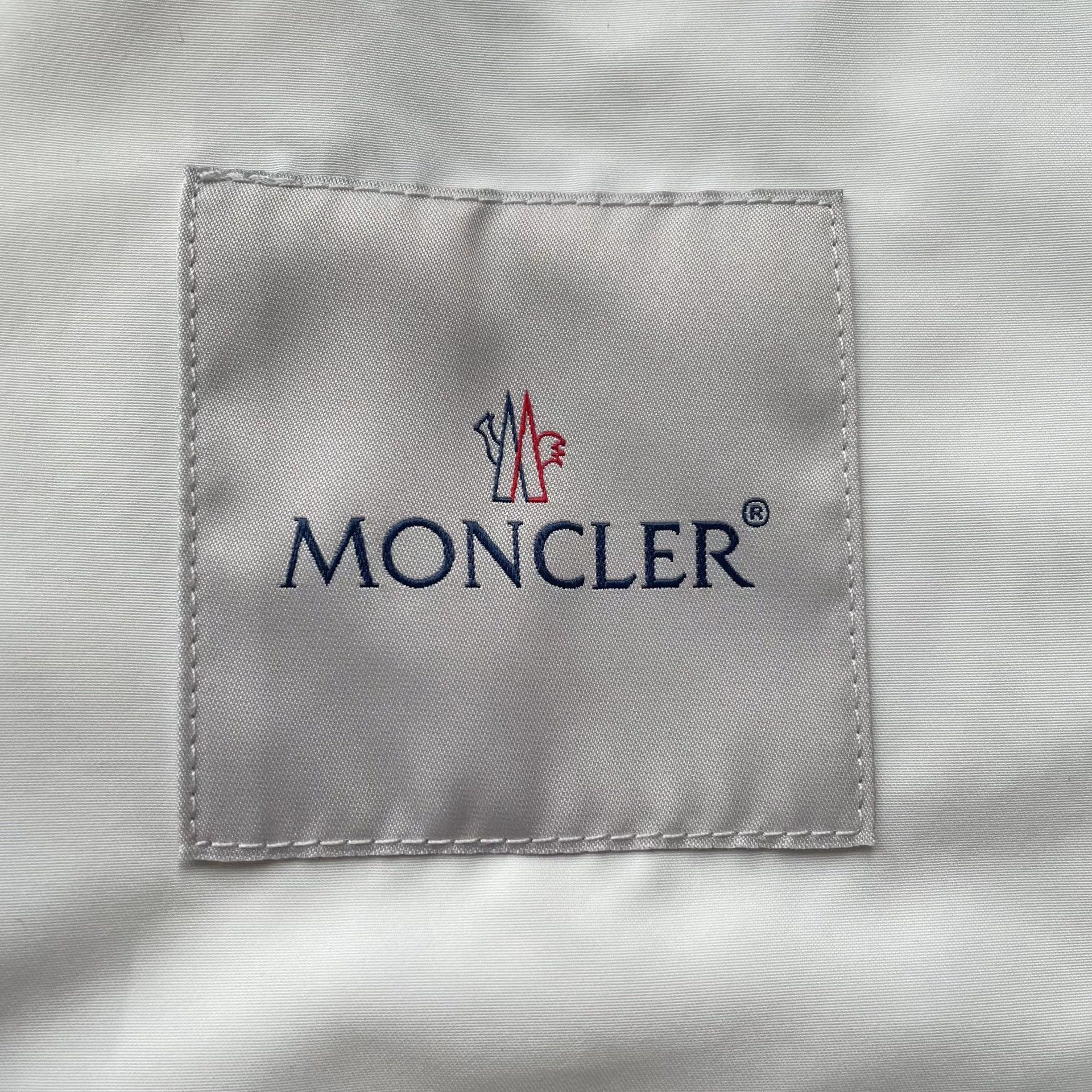 Moncler White Hooded Light Jacket with Graphic Print - L Size US L / EU 52-54 / 3 - 5 Thumbnail