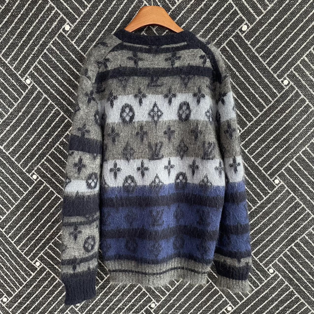 Louis Vuitton Multi-Color Patterned Cardigan Size M Size US M / EU 48-50 / 2 - 2 Thumbnail