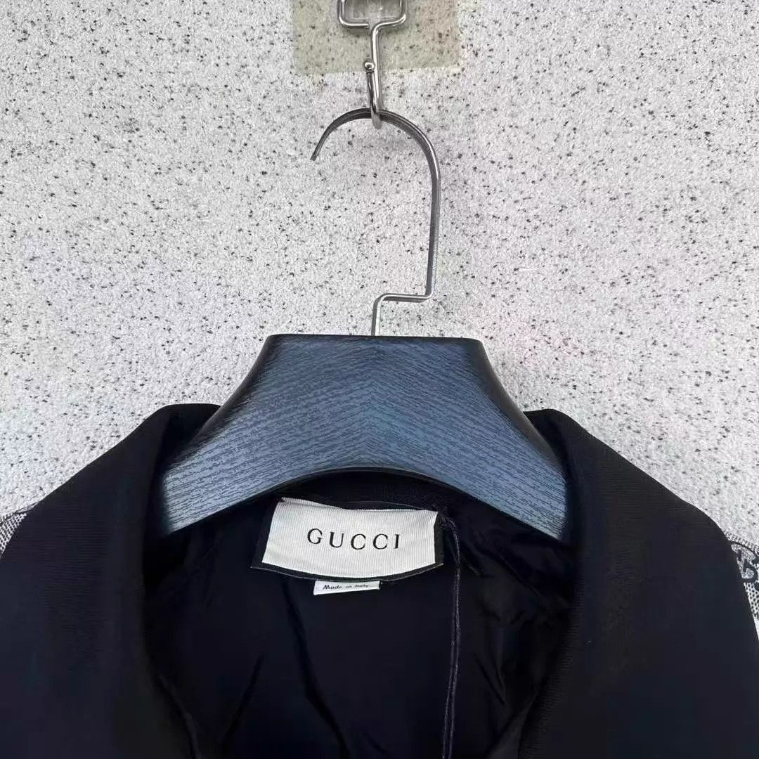 Gucci Black Zip-Front Track Jacket with Contrast Panels Size US M / EU 48-50 / 2 - 2 Thumbnail