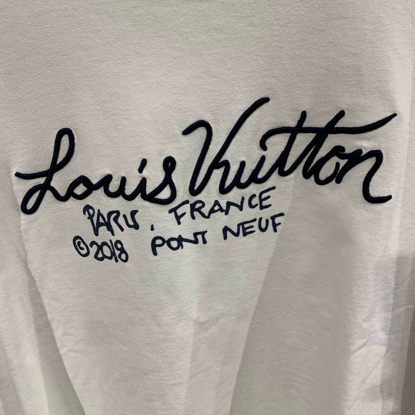 Louis Vuitton White Short-Sleeve Graphic T-Shirt - Size L Size US L / EU 52-54 / 3 - 3 Thumbnail