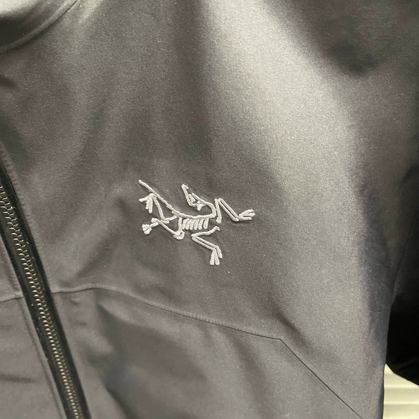 Arc'teryx Black Hooded Zip-Up Jacket Size S Size US S / EU 44-46 / 1 - 4 Thumbnail