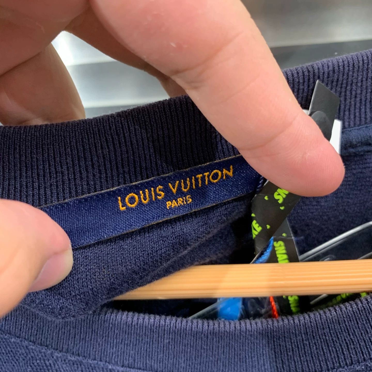Louis Vuitton Blue Short-Sleeve Shirt with Embroidered Sea Creatures Size US S / EU 44-46 / 1 - 3 Thumbnail