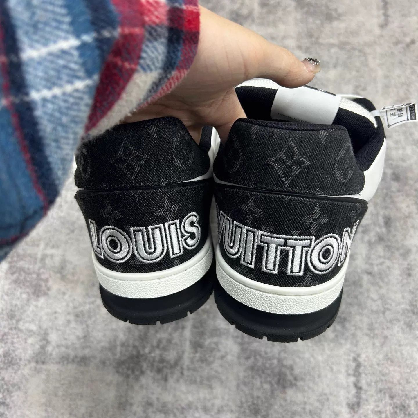 Louis Vuitton Multi Color High-Top Sneakers Size 11 Size US 11 / EU 44 - 5 Thumbnail