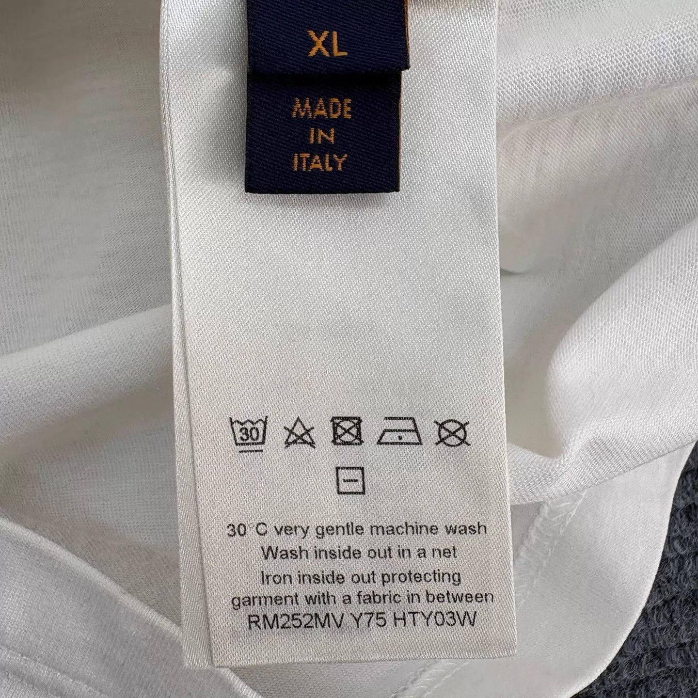 Louis Vuitton White Short Sleeve Graphic T-Shirt Size US XL / EU 56 / 4 - 6 Thumbnail