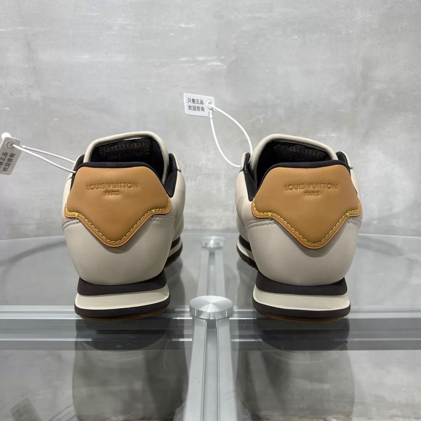 Louis Vuitton Beige Low-Top Sneakers Size 8 Size US 8 / EU 41 - 6 Thumbnail