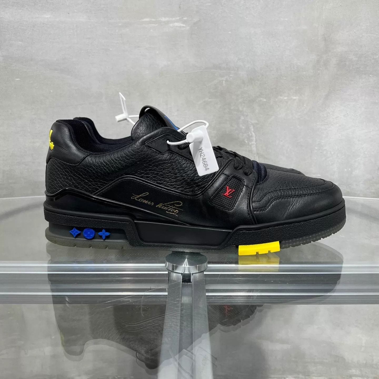 Louis Vuitton Black Low-Top Leather Sneakers Size US 9.5 / EU 42-43 - 4 Thumbnail