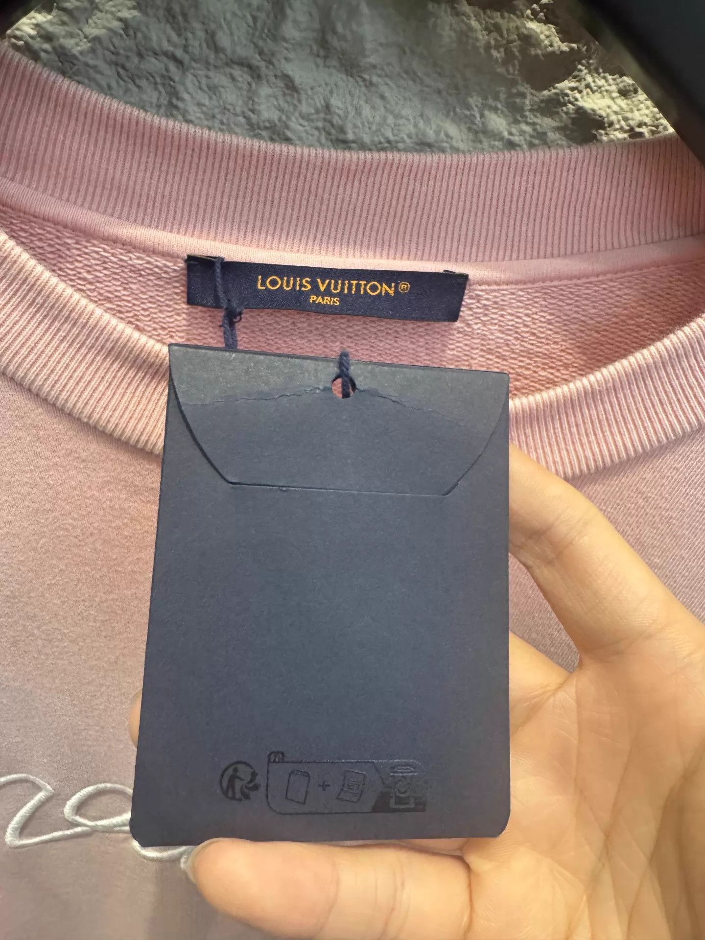 Louis Vuitton Pink Crew Neck Long Sleeve Sweatshirt Size US XL / EU 56 / 4 - 2 Thumbnail