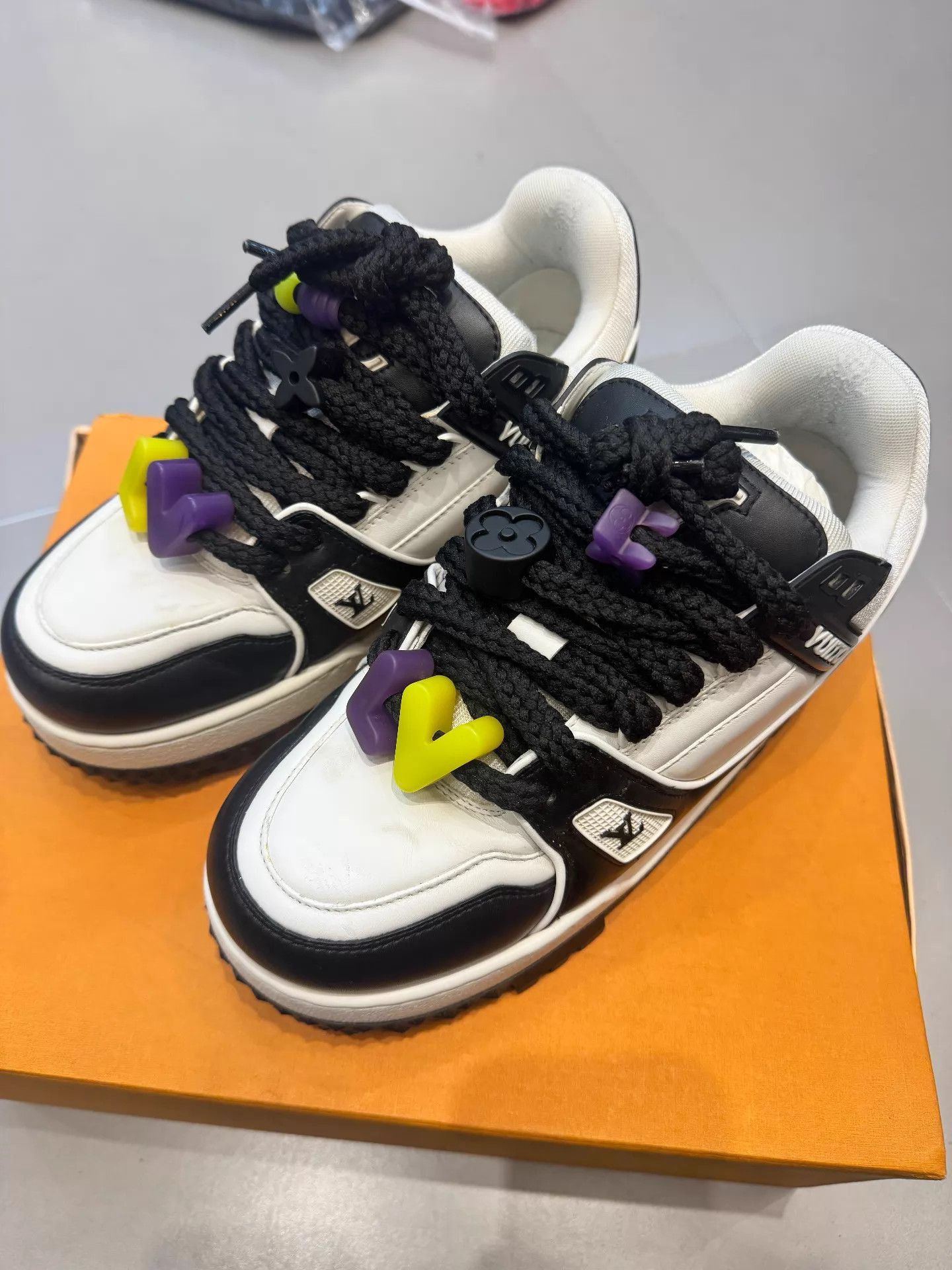 Louis Vuitton Multi Color High Top Sneakers Size US 6.5 / EU 39-40 - 3 Thumbnail