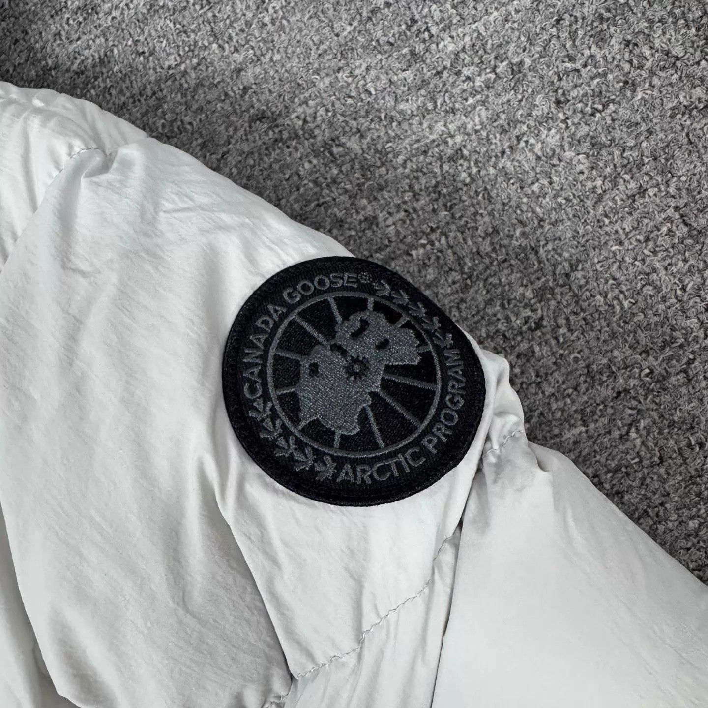 Canada Goose Gray Puffer Jacket with Hood Size S Size US S / EU 44-46 / 1 - 4 Thumbnail