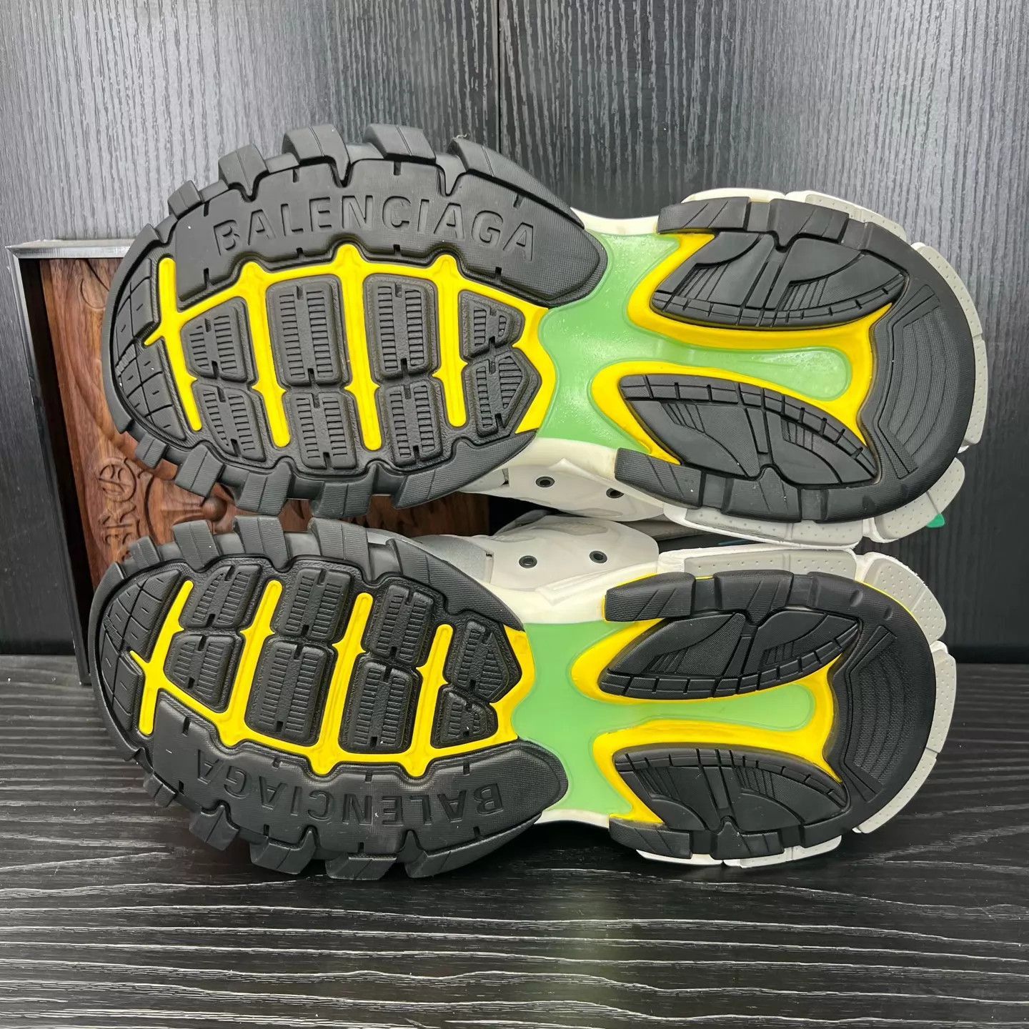 Balenciaga Gray Low-Top Sneakers Size 10 Size US 10 / EU 43 - 6 Thumbnail