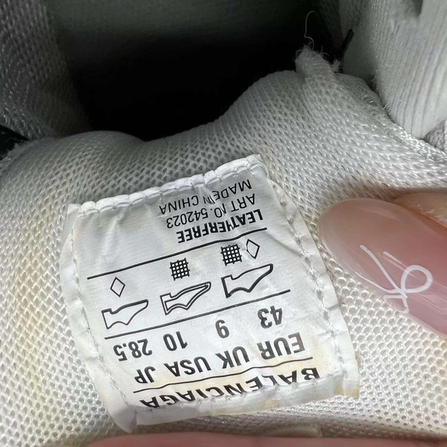 Balenciaga Gray Low-Top Sneakers Size 10 Size US 10 / EU 43 - 7 Thumbnail
