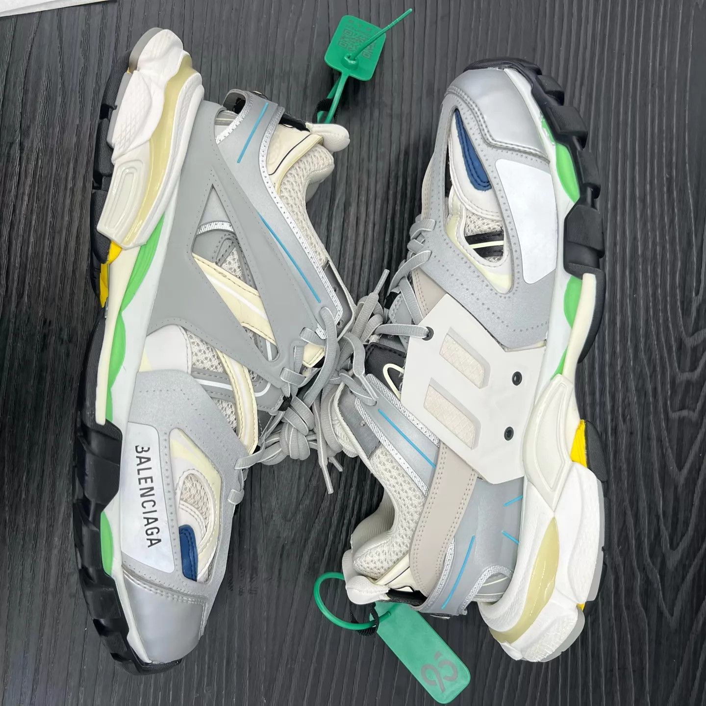 Balenciaga Gray Low-Top Sneakers Size 10 Size US 10 / EU 43 - 3 Thumbnail