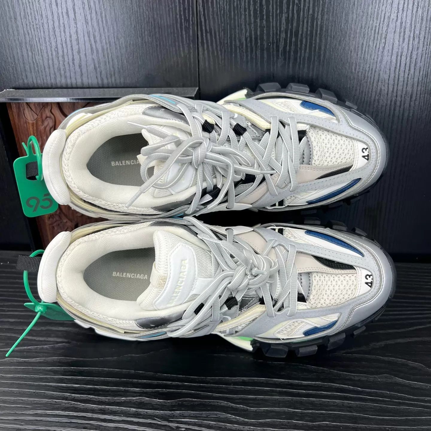 Balenciaga Gray Low-Top Sneakers Size 10 Size US 10 / EU 43 - 8 Thumbnail