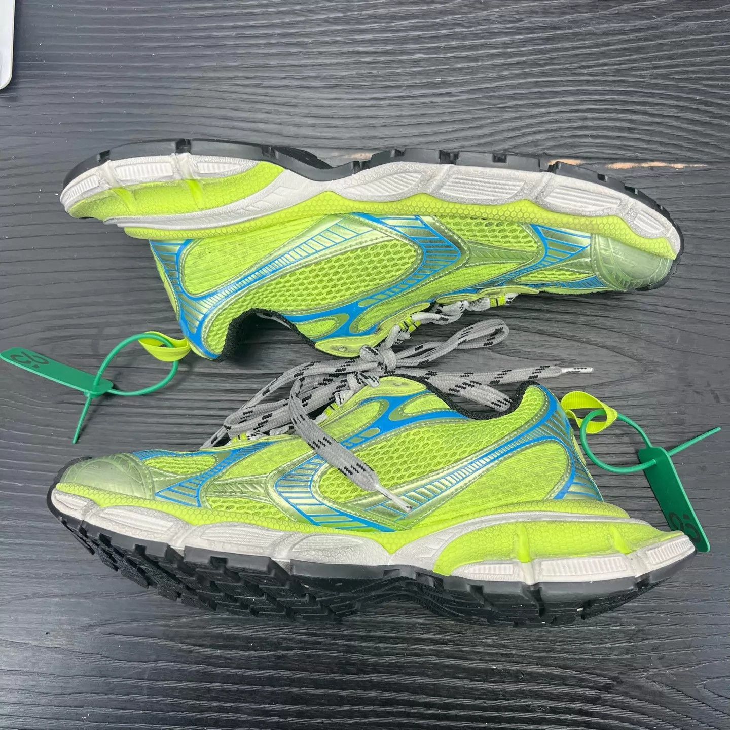 Balenciaga Green Mesh Lowtop Sneakers Size 9 Size US 9 / EU 42 - 3 Thumbnail