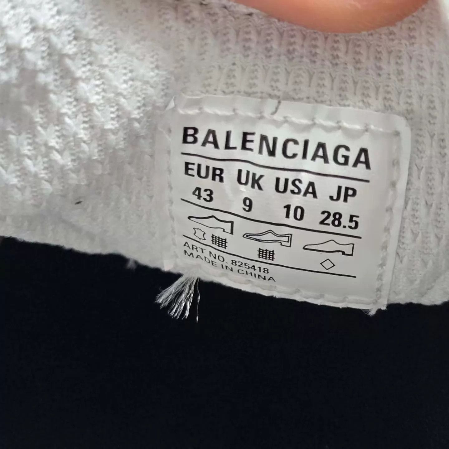 Balenciaga White Chunky Low-Top Sneakers Size 9 Size US 9 / EU 42 - 5 Thumbnail