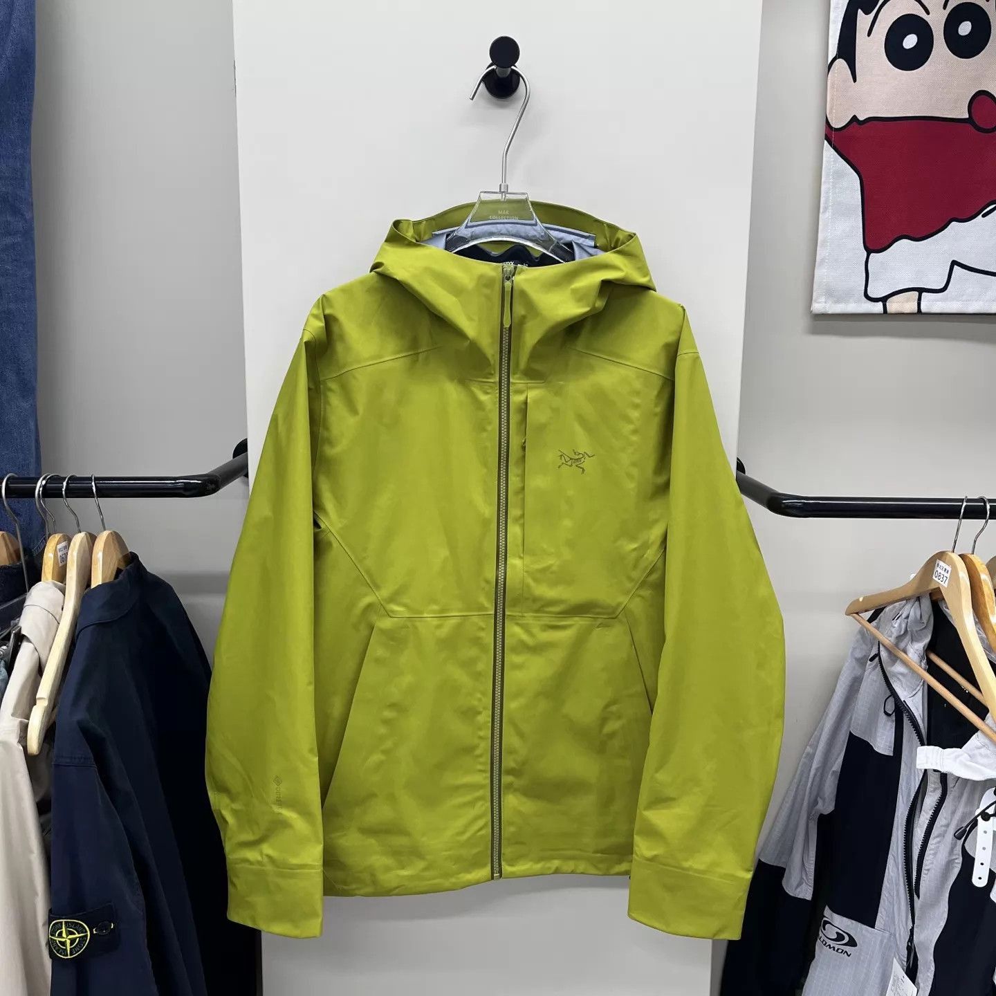 Arc'teryx Green Hooded Light Jacket - Size L Size US L / EU 52-54 / 3 - 3 Thumbnail