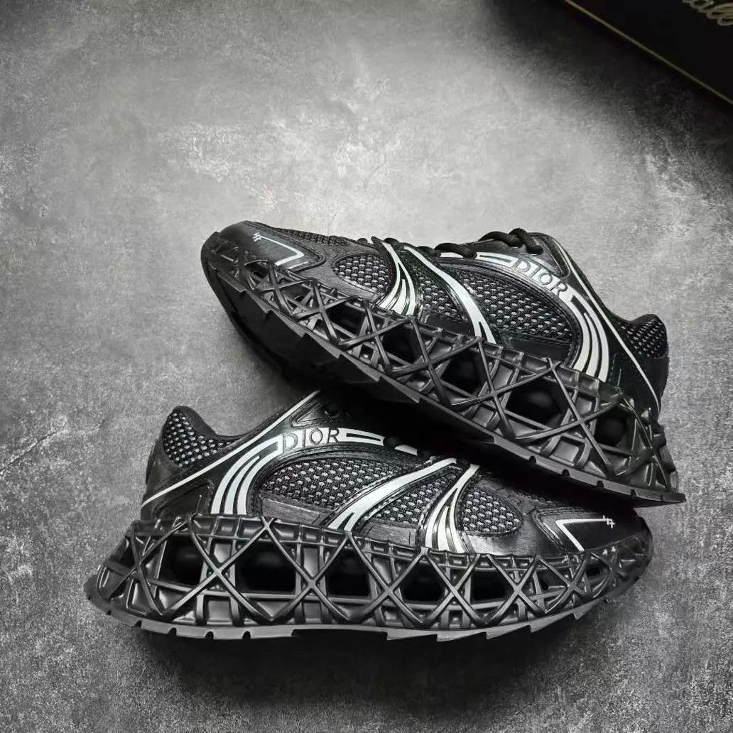 Dior Black Low-Top Sneakers Size 8 Size US 8 / EU 41 - 8 Thumbnail
