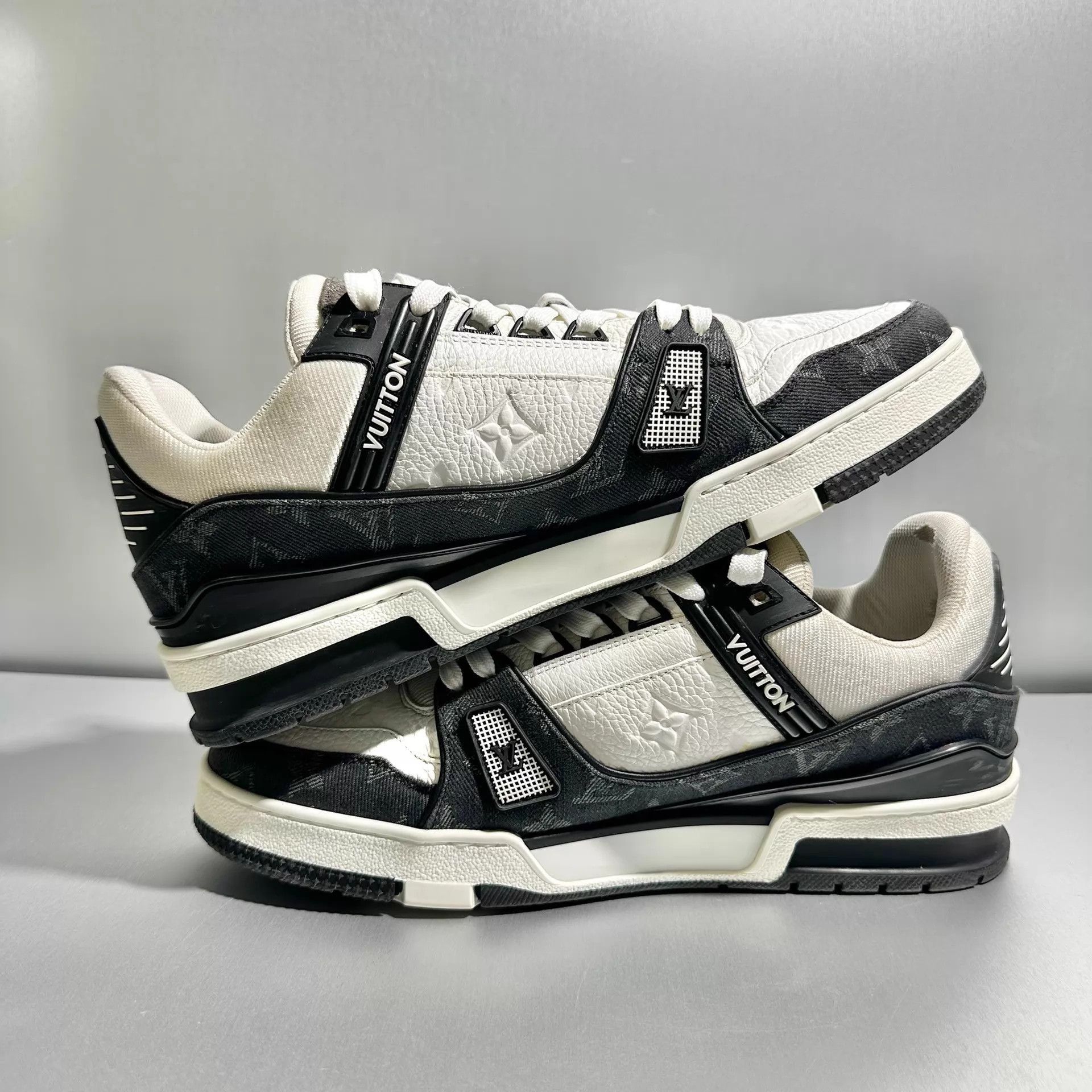 Louis Vuitton Multi-Color Low-Top Sneakers Size US 9 / EU 42 - 4 Thumbnail