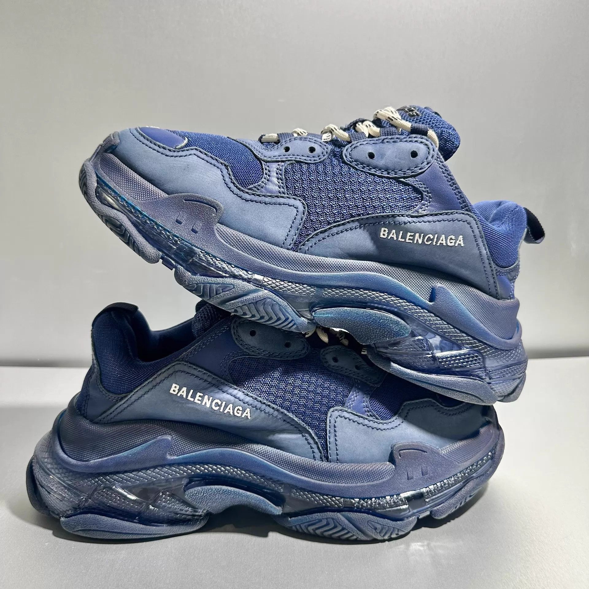 Balenciaga Blue Low-Top Sneakers Size 9 Size US 9 / EU 42 - 3 Thumbnail
