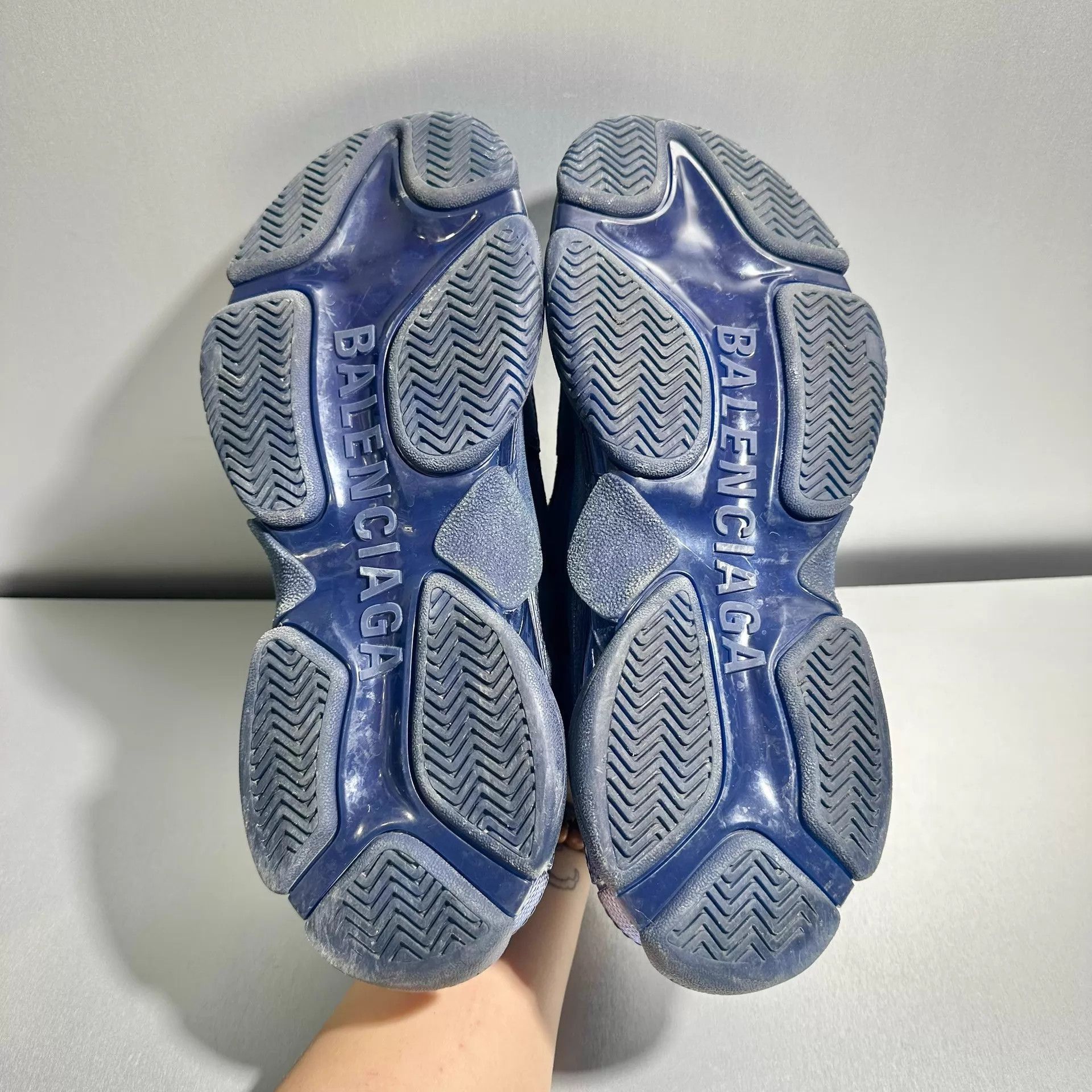 Balenciaga Blue Low-Top Sneakers Size 9 Size US 9 / EU 42 - 7 Thumbnail