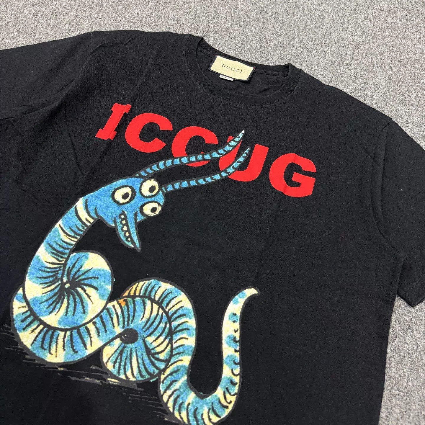 Gucci Black Snake Graphic Short Sleeve Shirt Size US M / EU 48-50 / 2 - 3 Thumbnail