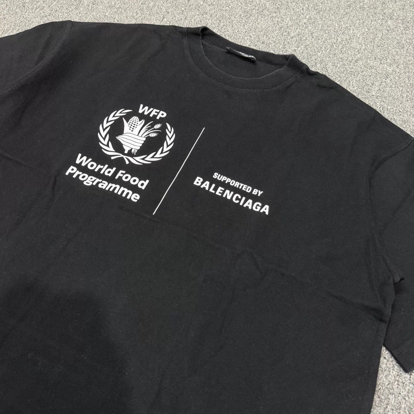 Balenciaga Black WFP World Food Programme Short Sleeve Tee Size US M / EU 48-50 / 2 - 3 Thumbnail