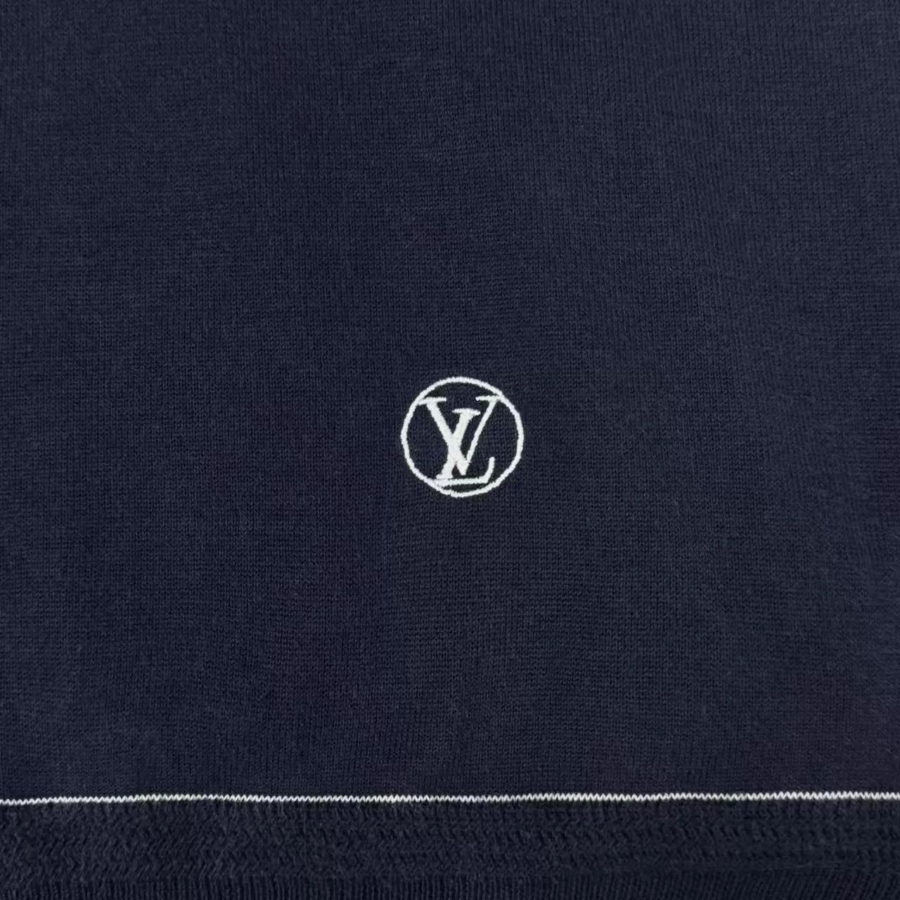 Louis Vuitton Blue Long Sleeve Crewneck Top Size US XL / EU 56 / 4 - 4 Thumbnail