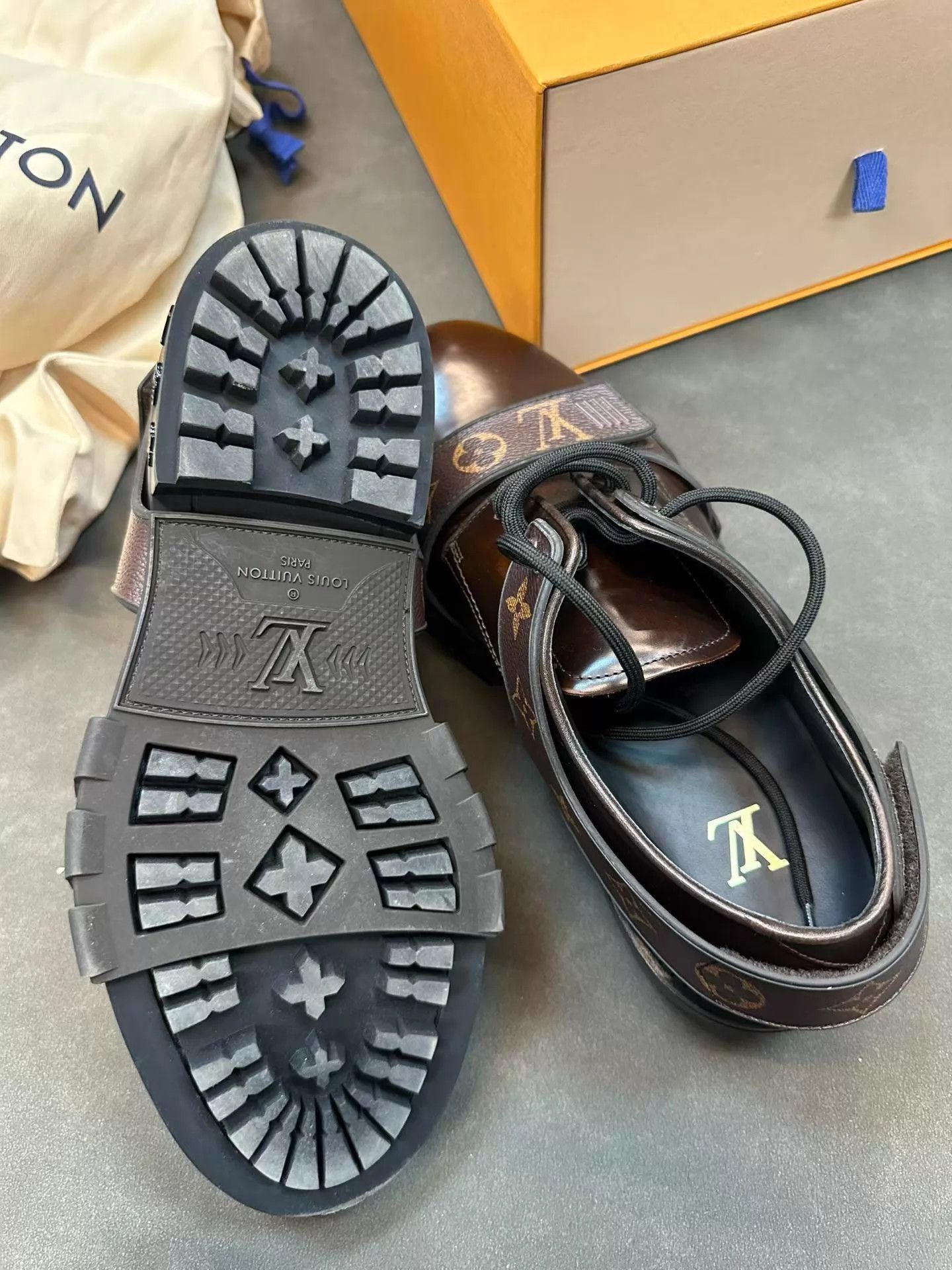 Louis Vuitton Brown Leather Formal Lace-Up Shoes Size 9 Size US 9 / EU 42 - 4 Thumbnail