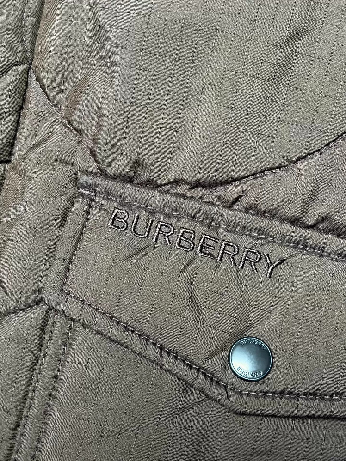 Burberry Brown Quilted Jacket with Button Front - Size L Size US L / EU 52-54 / 3 - 5 Thumbnail