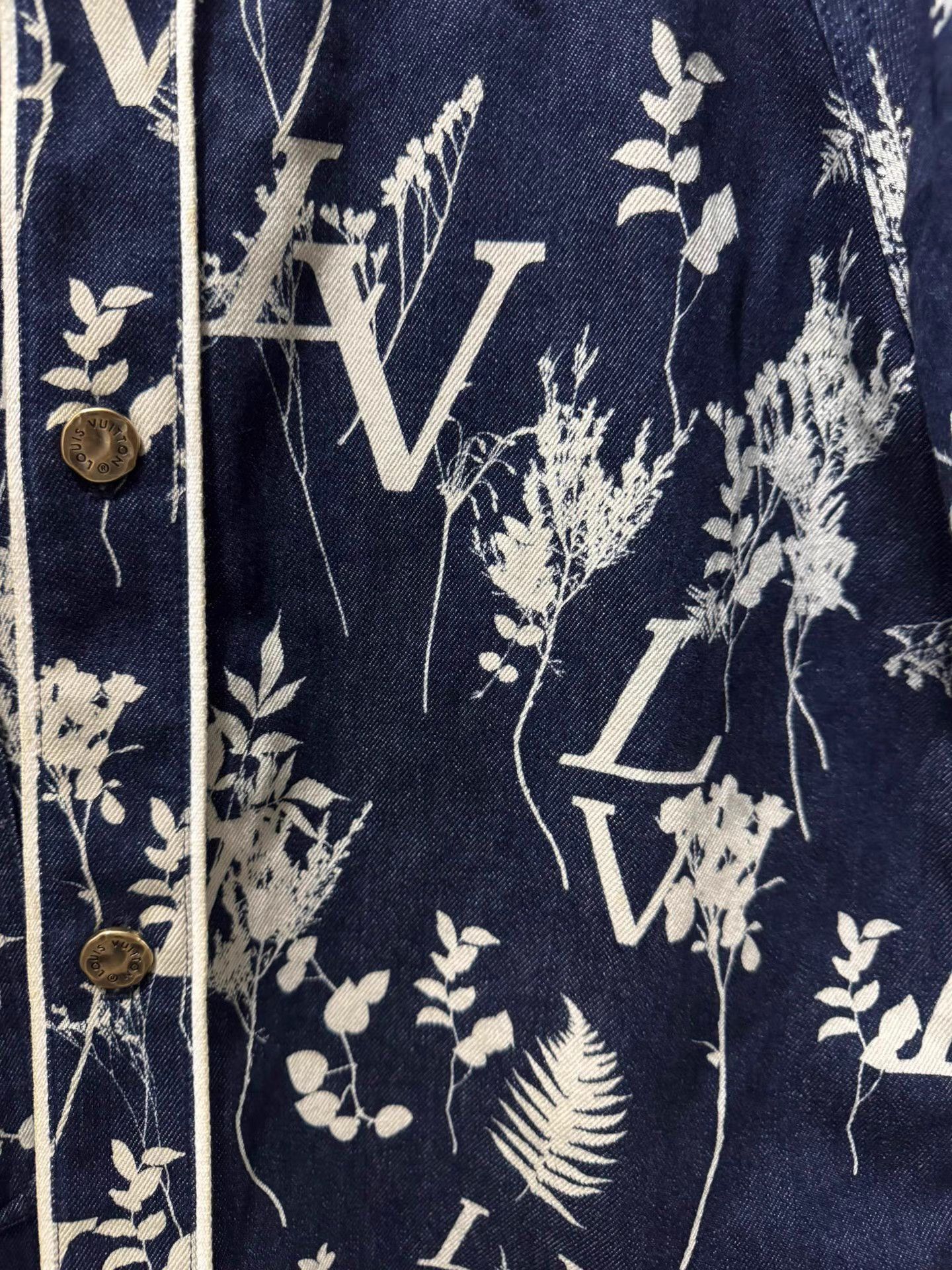 Louis Vuitton Blue Short-Sleeve Floral & Letter Print Shirt Size US S / EU 44-46 / 1 - 3 Thumbnail