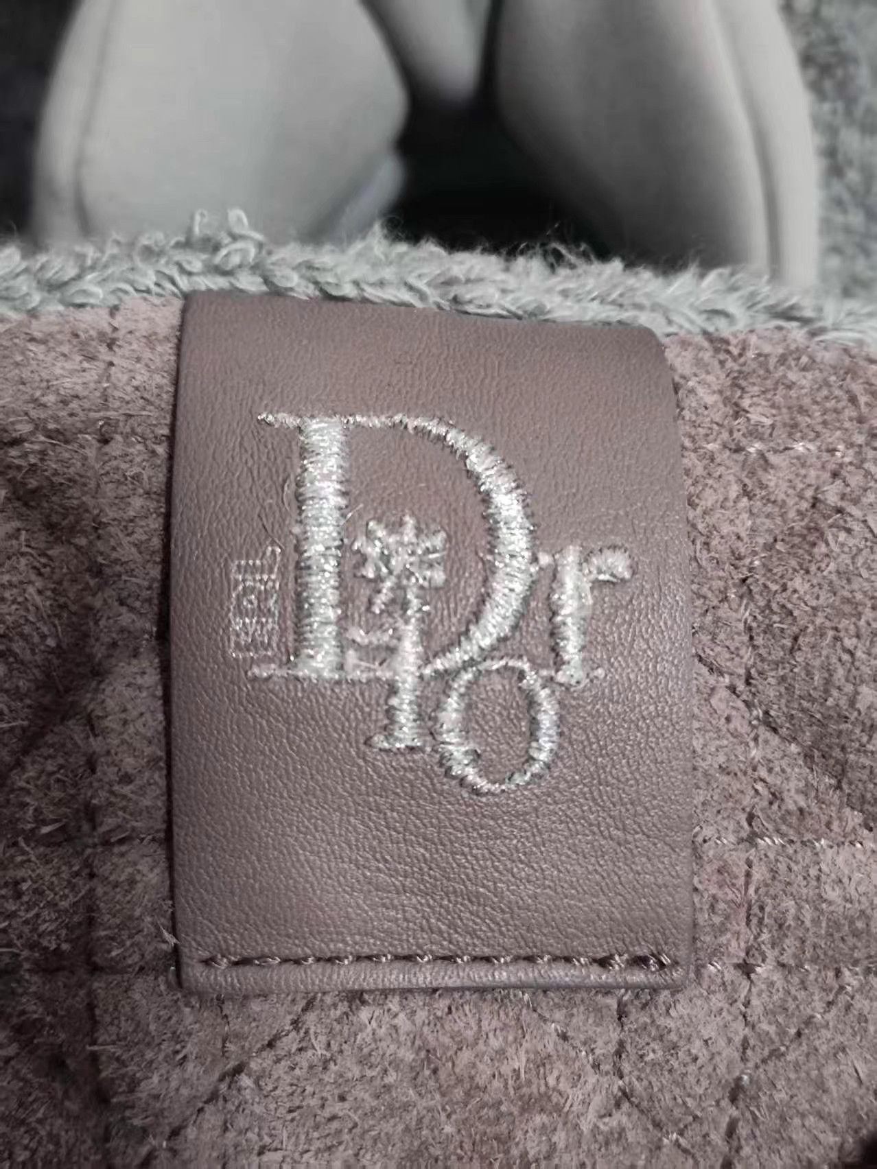 Dior Pink High-Top Sneakers Size 11 Size US 11 / EU 44 - 2 Thumbnail