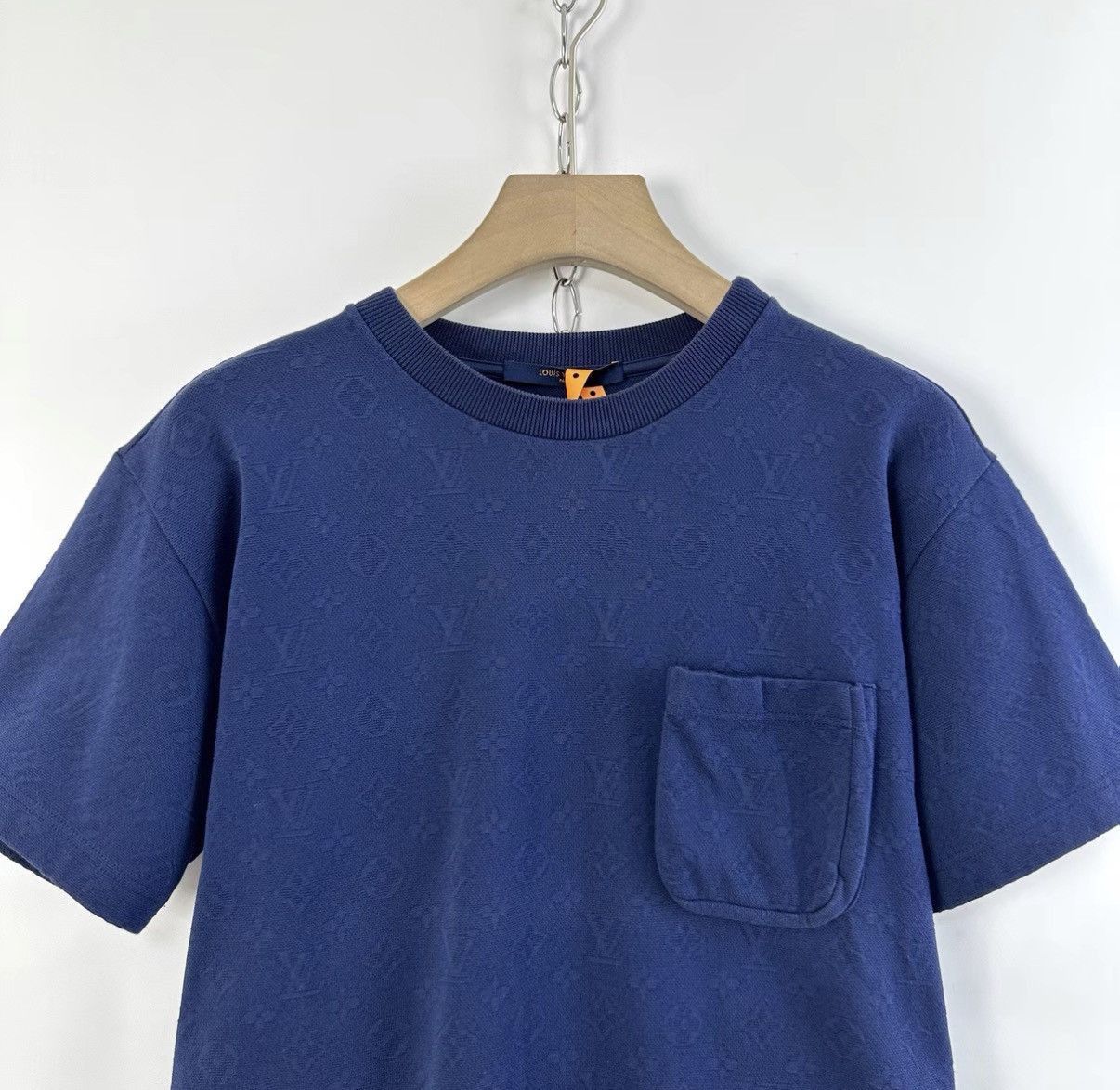 Louis Vuitton Blue Short-Sleeve Embossed Pattern T-Shirt with Pocket Size US S / EU 44-46 / 1 - 3 Thumbnail