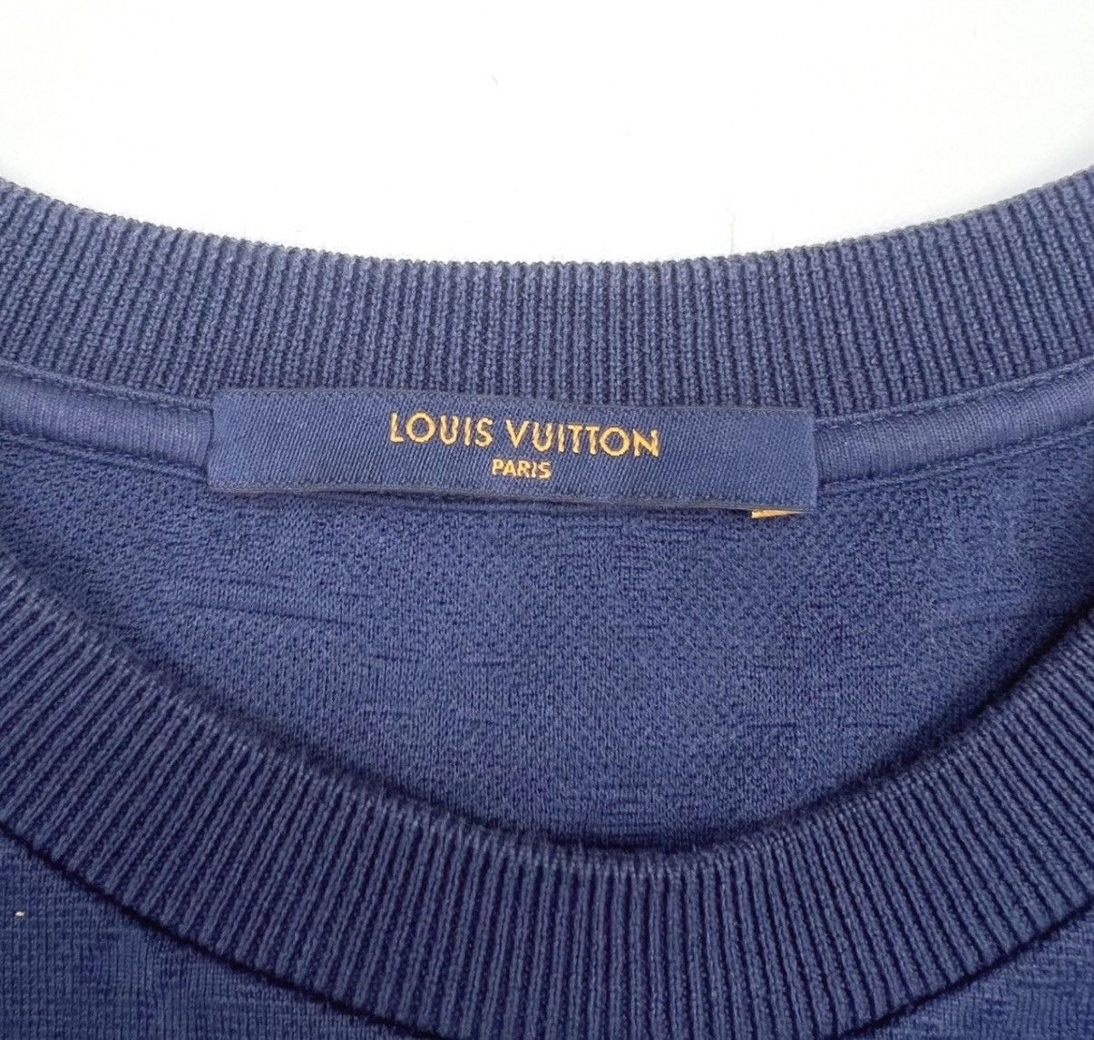 Louis Vuitton Blue Short-Sleeve Embossed Pattern T-Shirt with Pocket Size US S / EU 44-46 / 1 - 4 Thumbnail