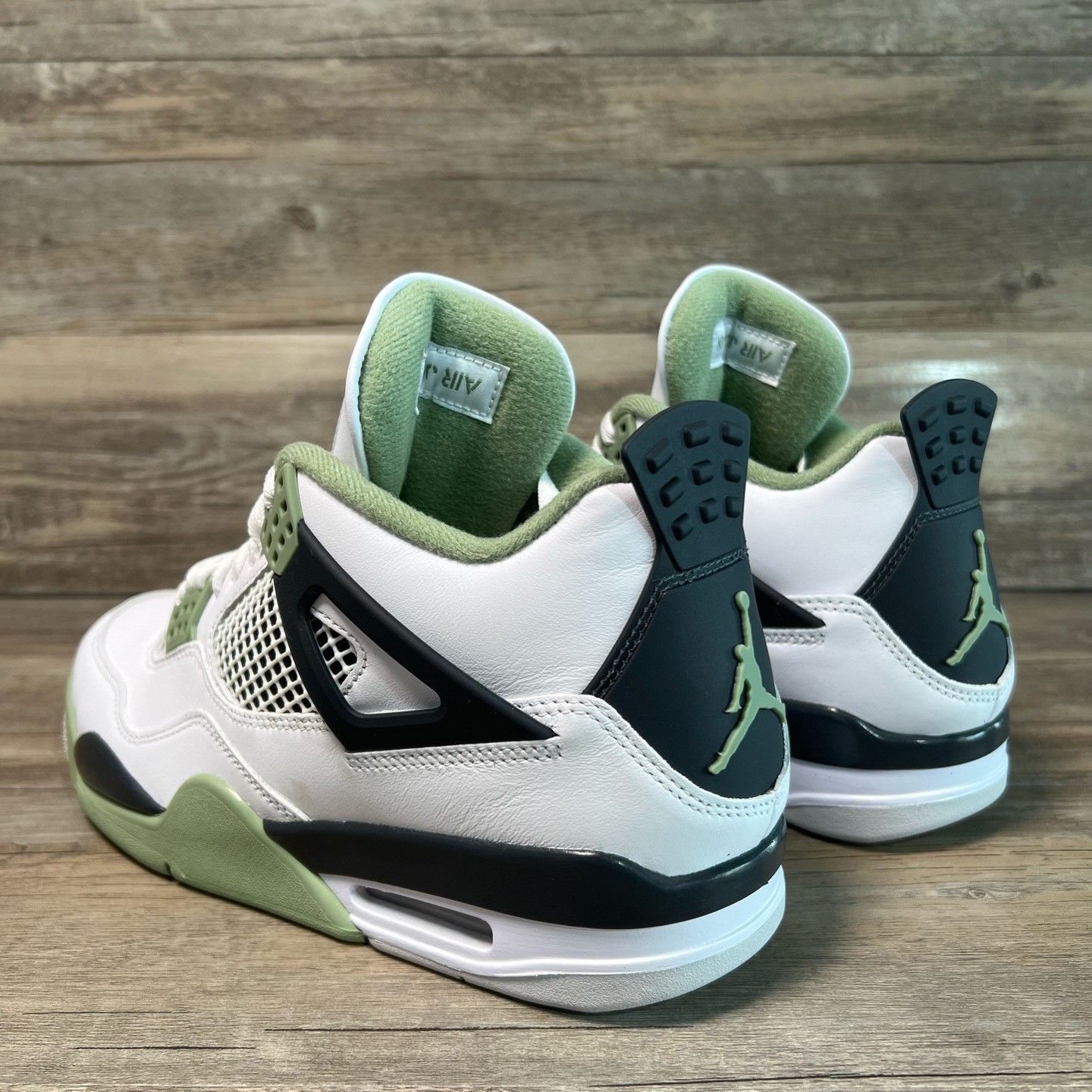Nike Nike AJ4 Green Lowtop Sneakers 42 Men Size US 9 / EU 42 - 4 Thumbnail