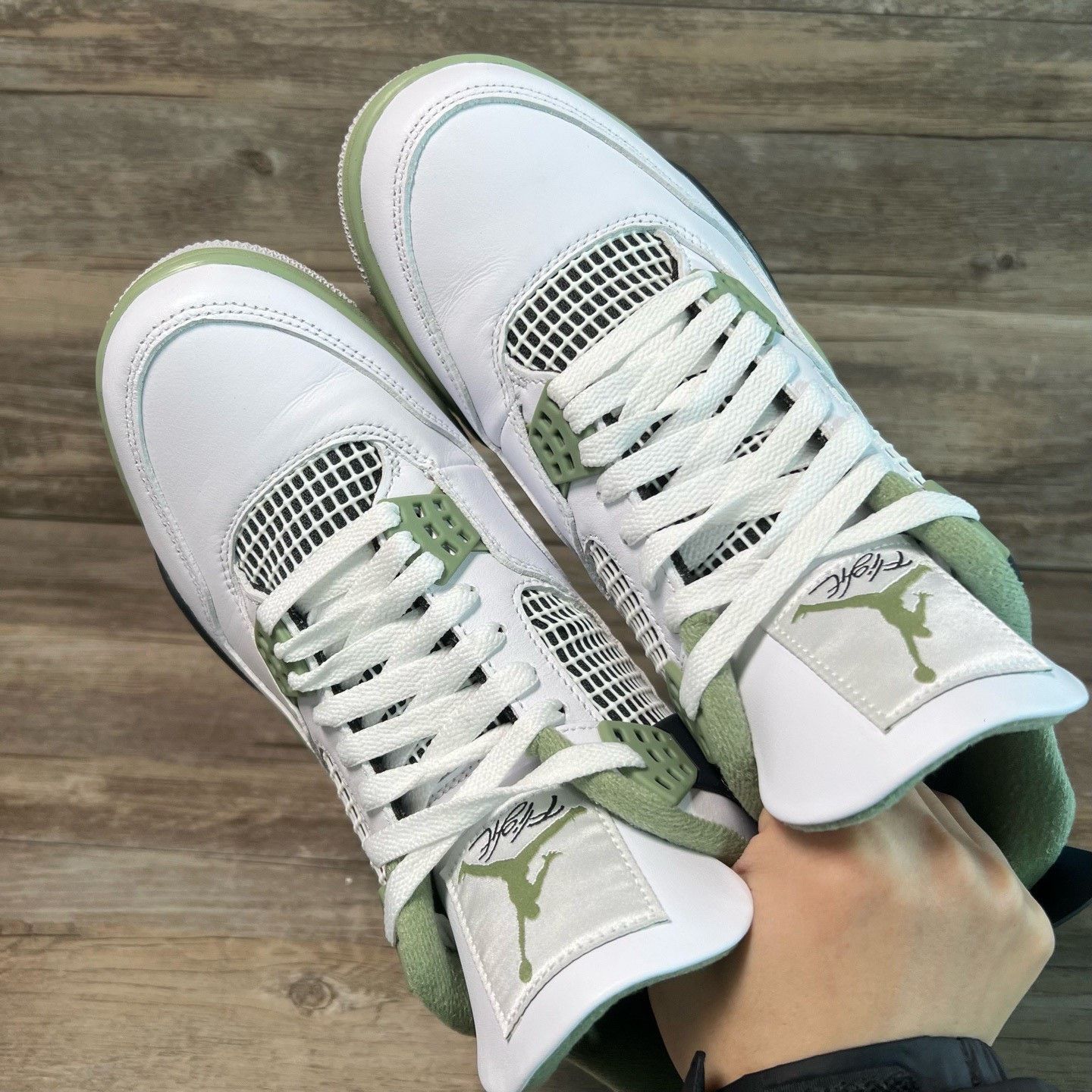Nike Nike AJ4 Green Lowtop Sneakers 42 Men Size US 9 / EU 42 - 5 Thumbnail