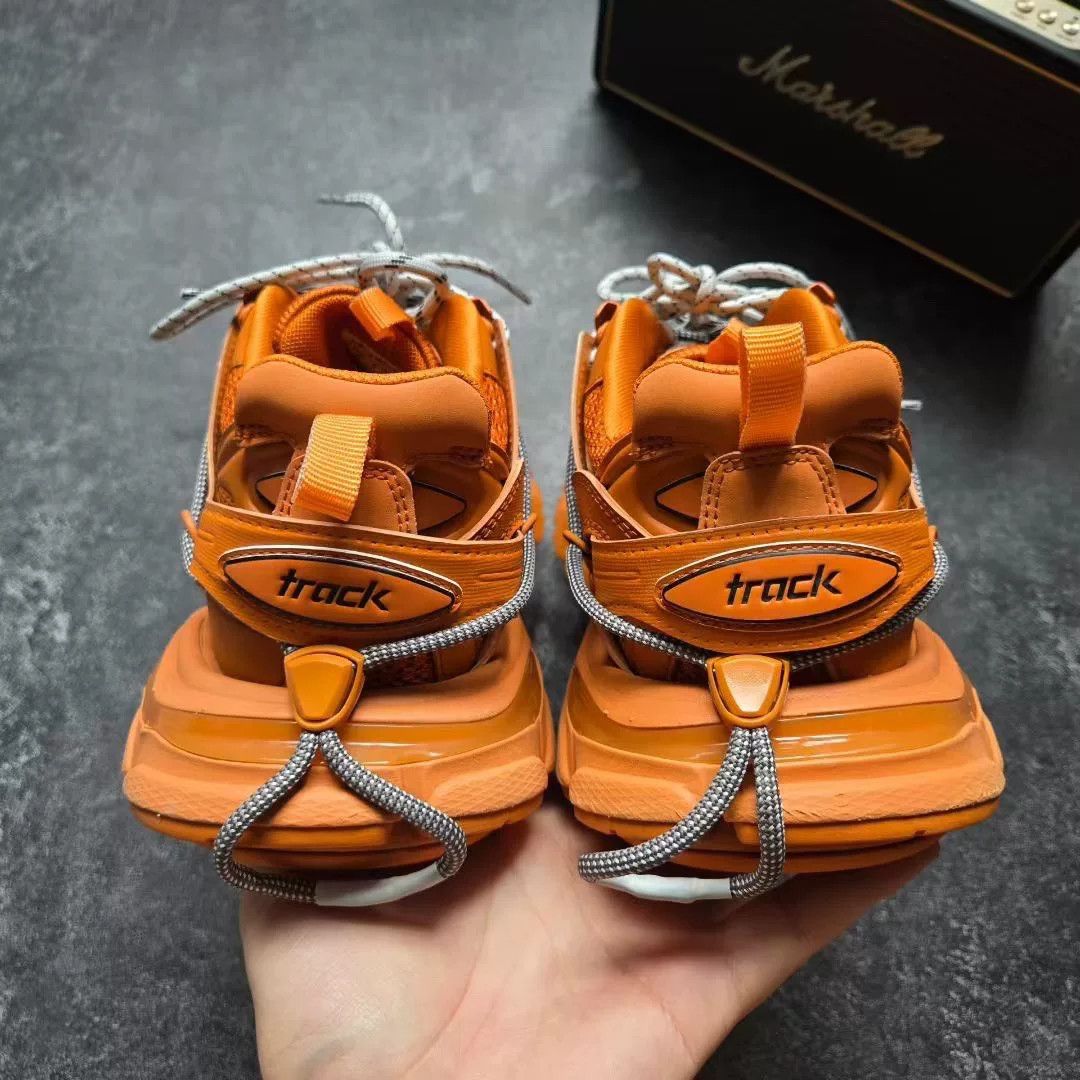 Balenciaga Balenciaga Orange Lowtop Sneakers 41 Men Size US 8.5 / EU 41-42 - 6 Thumbnail