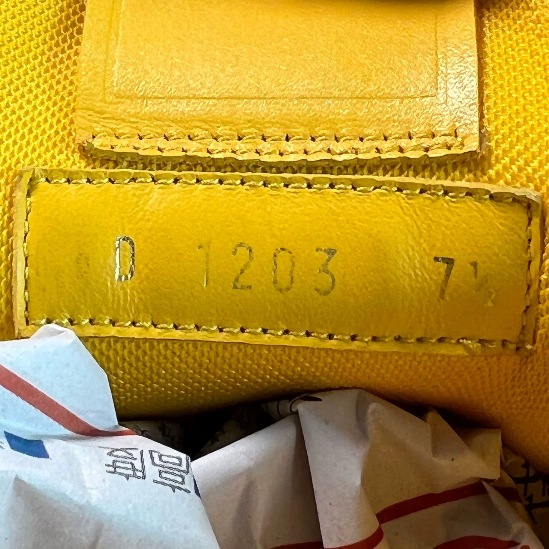 Louis Vuitton Louis Vuitton Training Yellow Lowtop Sneakers 41 Men Size US 8.5 / EU 41-42 - 8 Thumbnail