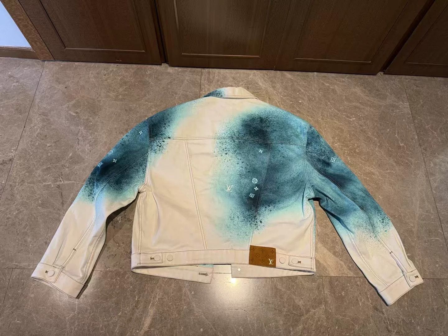 Louis Vuitton Louis Vuitton Denim Tie-Dye Multi Jacket 48 Women Size XL / US 12-14 / IT 48-50 - 2 Thumbnail