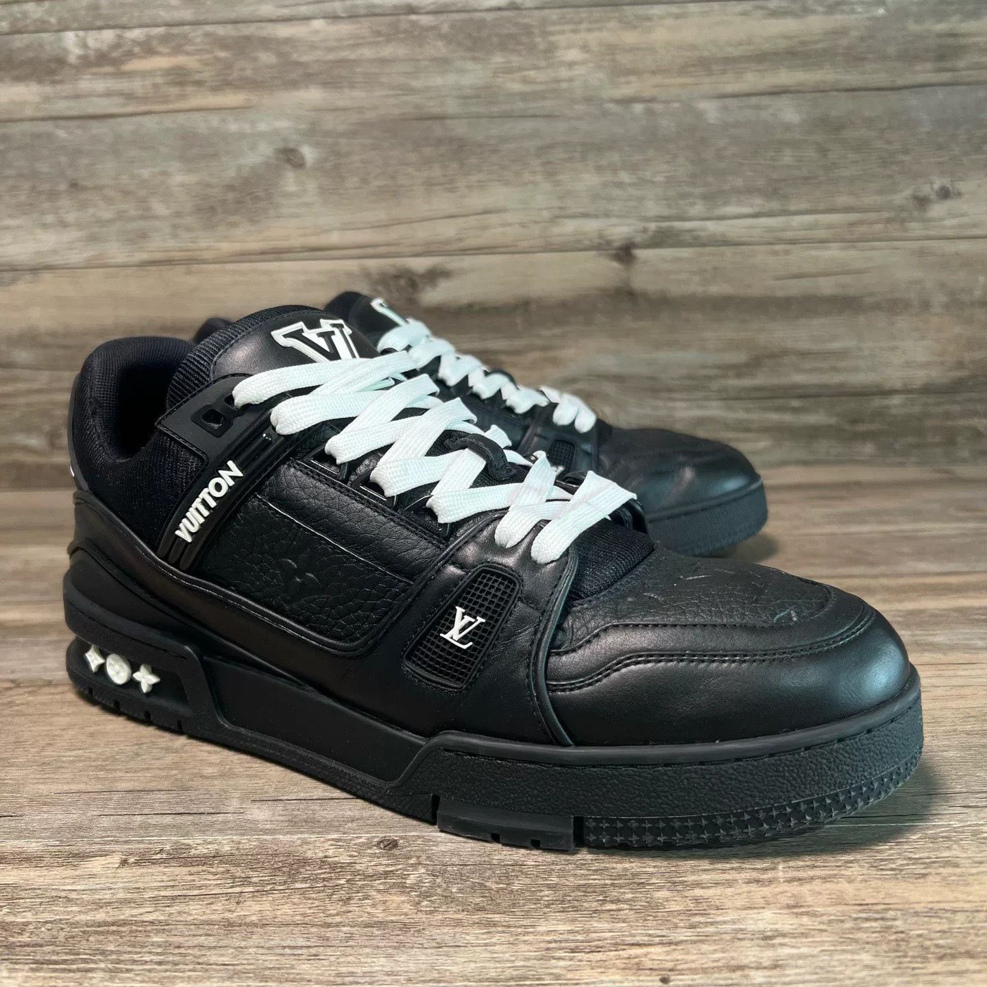 Louis Vuitton Louis Vuitton Training Black Lowtop Sneakers 42 Men Size US 9 / EU 42 - 2 Thumbnail