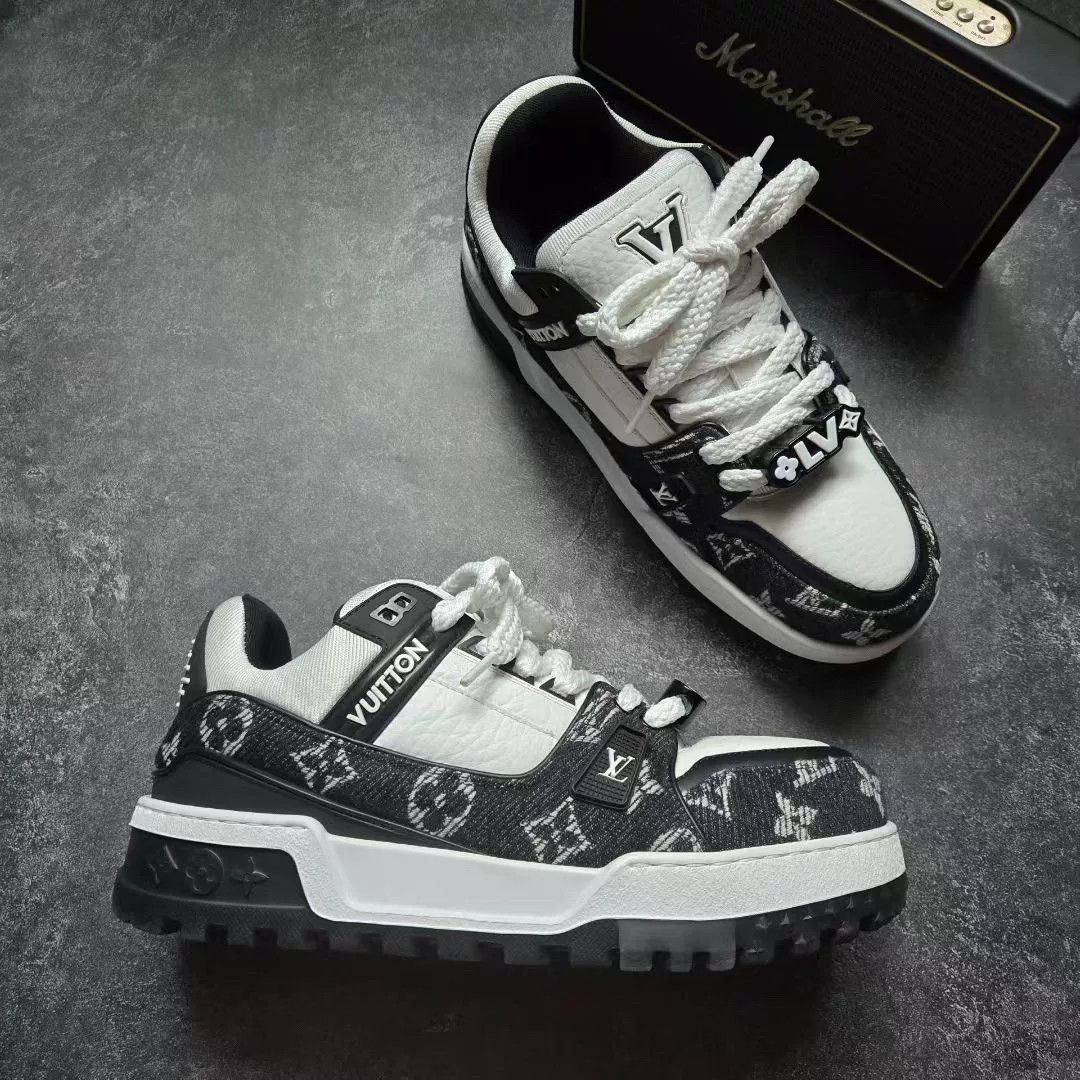 Louis Vuitton Louis Vuitton Training Black Lowtop Sneakers 41 Men Size US 8.5 / EU 41-42 - 5 Thumbnail