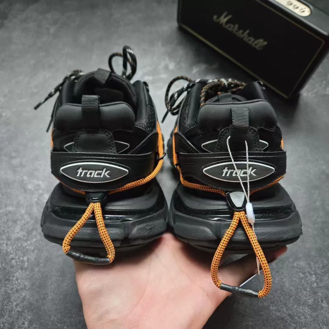 Balenciaga Balenciaga Orange Lowtop Sneakers 42 Men Size US 9 / EU 42 - 6 Thumbnail
