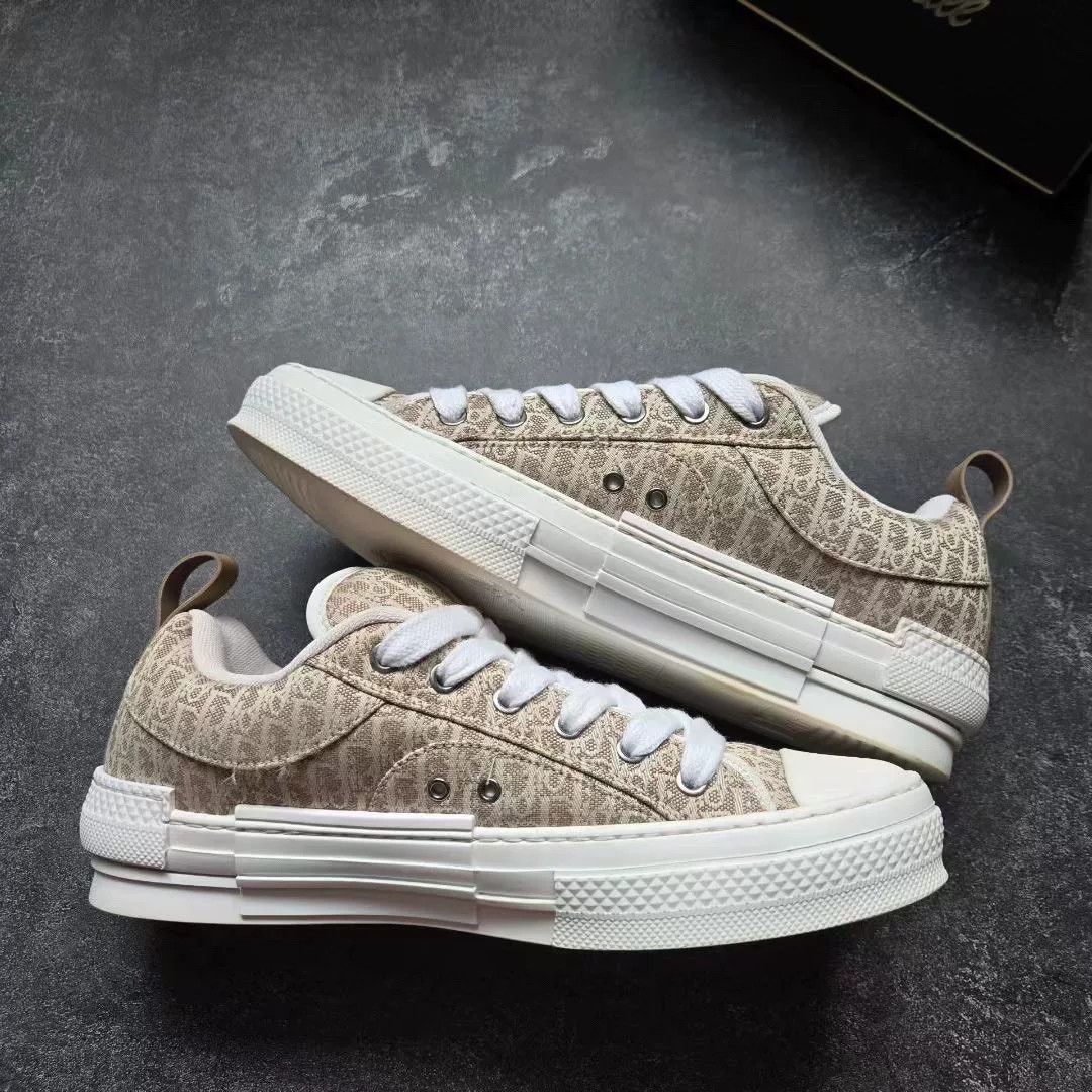 Dior Dior White Lowtop Sneakers 23 Women Size US 8 / IT 38 - 2 Thumbnail