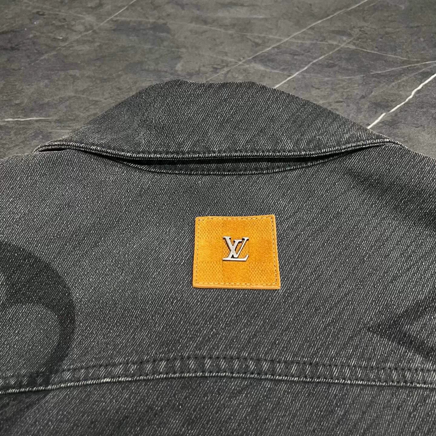 Louis Vuitton Louis Vuitton Retro Light Jacket 50 Men Size US XL / EU 56 / 4 - 6 Thumbnail
