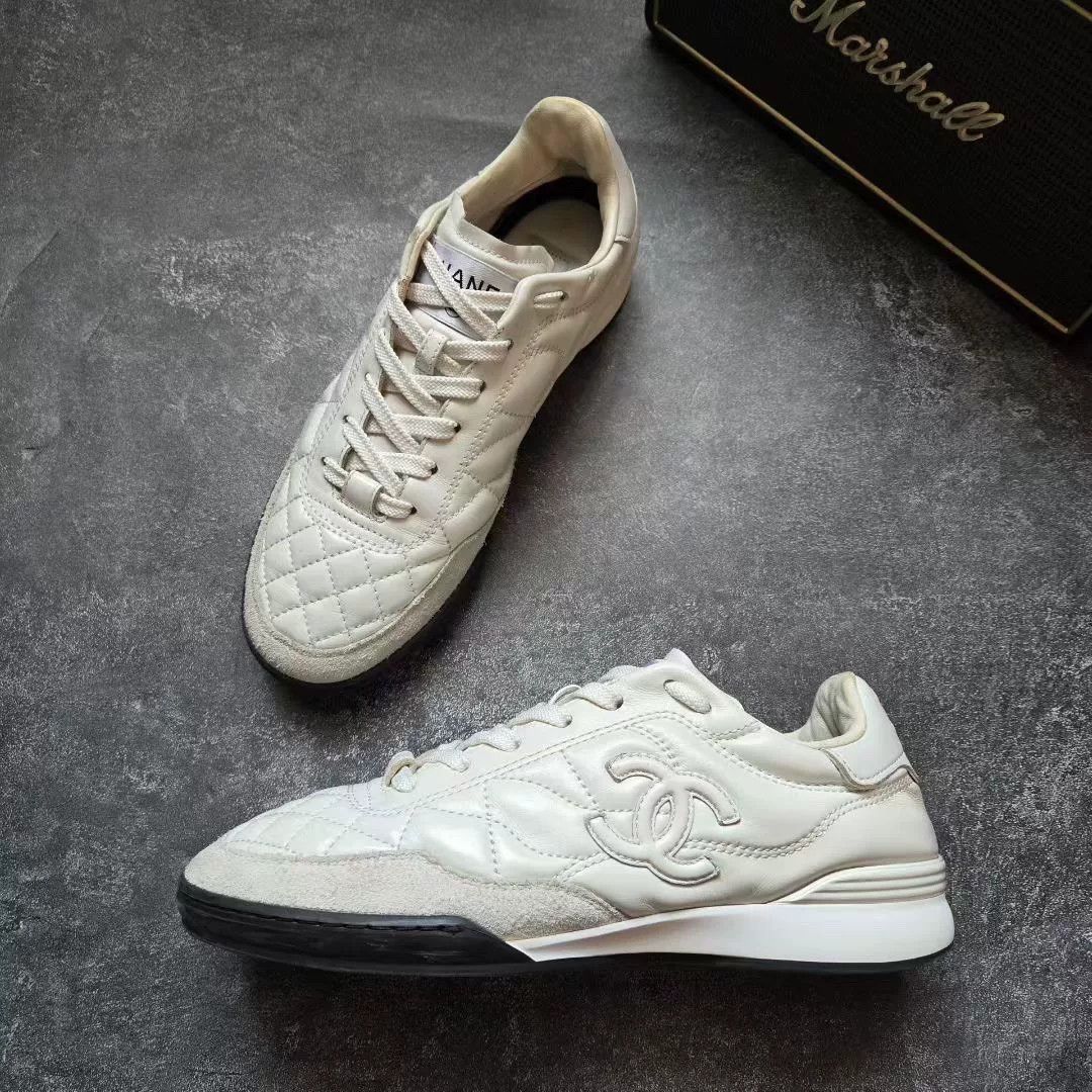 Chanel Chanel White Lowtop Sneakers S Women Size US 6 / IT 36 - 4 Thumbnail