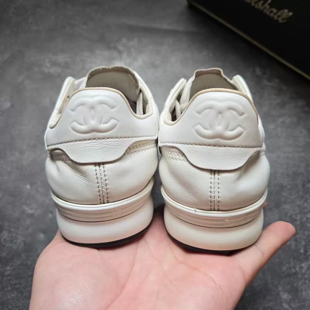 Chanel Chanel White Lowtop Sneakers S Women Size US 6 / IT 36 - 6 Thumbnail