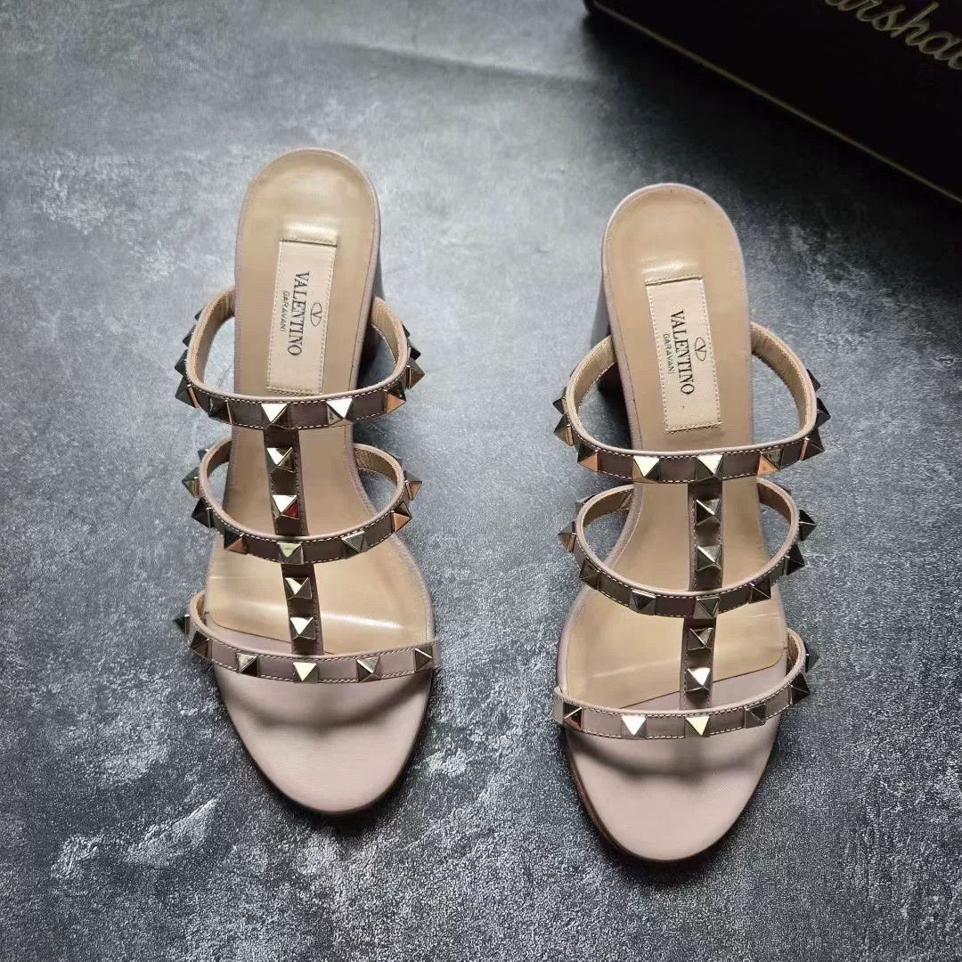 Valentino Valentino Pink Sandals 35 Women Size US 5 / IT 35 - 3 Thumbnail