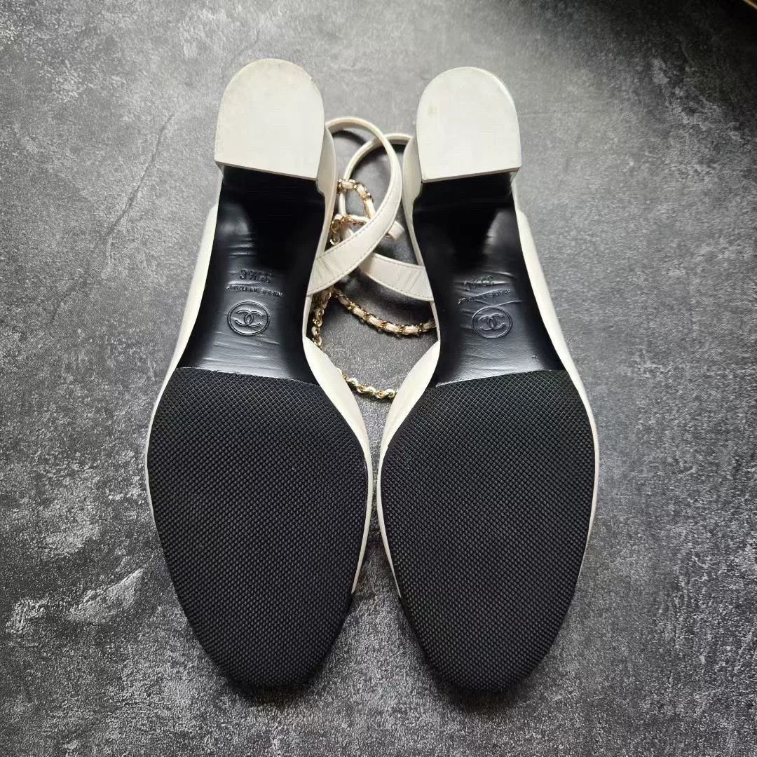 Chanel Chanel Black Lowtop Sneakers 35 Women Size US 5 / IT 35 - 7 Thumbnail