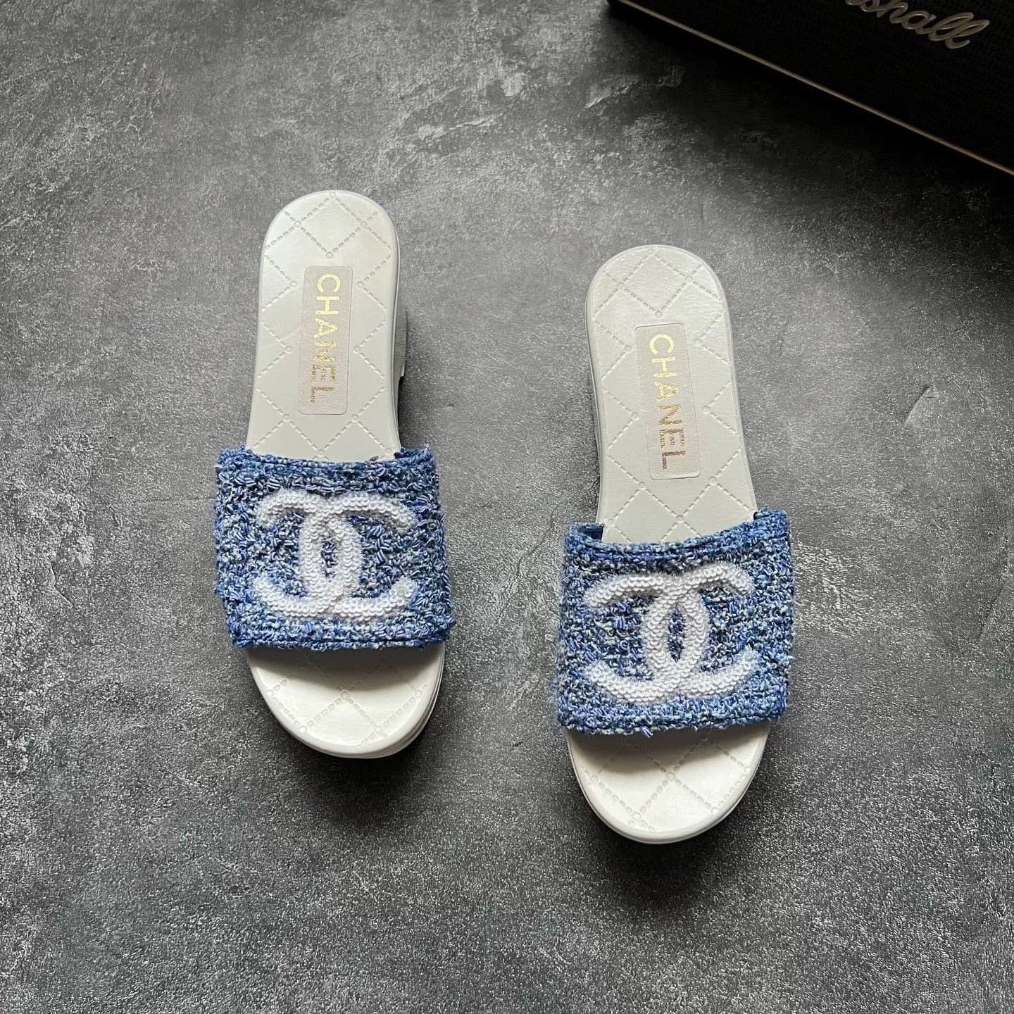 Chanel Chanel Blue Sandals 24 Women Size US 8 / IT 38 - 3 Thumbnail